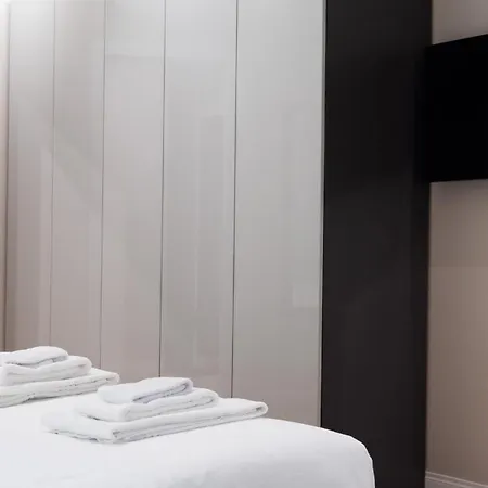 Apartment Prestige Boutique Homes-arco Della Pace Exclusive Family Milan